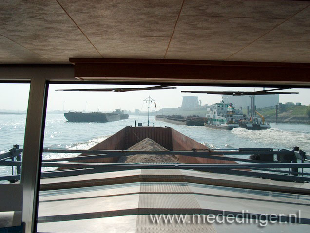 varen vanuit de stuurhut van het motorschip Mededinger