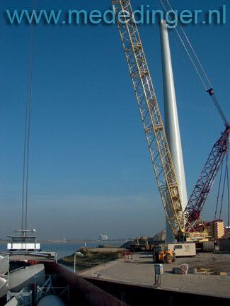 Windmolen lossen op locatie